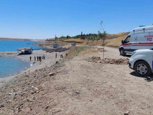 Kahta’da Baraj Gölünde Kadın Cesedi Bulundu