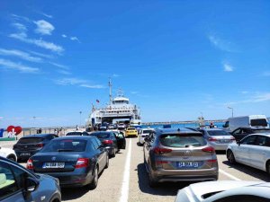 Gökçeada Tarihinde İlk Kez 4 Gemiyle Birden Sefer Gerçekleştirildi