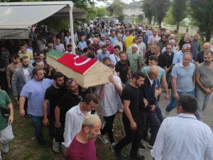 Denizde Boğulan 2 Genç Sakarya’da Toprağa Verildi