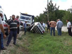 Tekirdağ’da Kamyon İle Otomobil Çarpıştı: 4 Yaralı