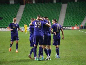 Maribor, Shakhtyor Soligorsk’u 2 Golle Geçti