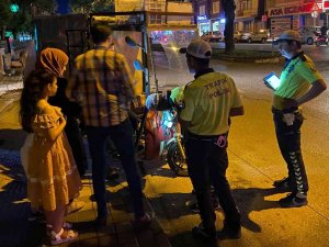 Triporter İle 5 Kişi Yolculuk Yapan Sürücüye Ceza Yağdı