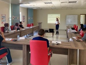 Çocuklarda İleri Yaşam Desteği Eğitimi