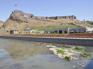 Kars Çayı Zehir Akıyor