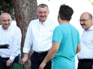 Başkan Büyükakın: "Yeşil Alan Miktarımız Bugün İtibariyle 25 Milyona Yaklaştı"