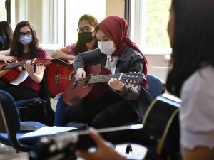 Yaz Dönemi Eğitimlerine 815 Genç Kayıt Oldu