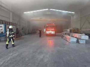Alüminyum Fabrikasında Çıkan Yangın Söndürüldü