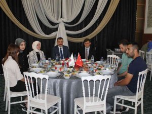 Vali Çiftçi’den Şehit Aileleri Ve Gazilere Yemek