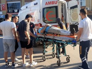 Edirne’de Motosikletten Düşen Sürücü Yaralandı