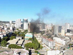 Maltepe’de 15 Katlı İnşaat Halindeki Binada Yangın