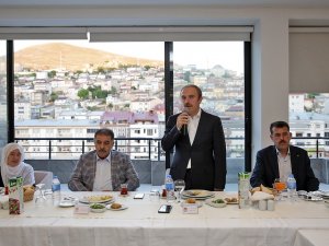 Demokrasi Zaferinin 6’ncı Yıl Dönümünde Gaziler Ve Şehit Aileleri Onuruna Yemek Düzenlendi