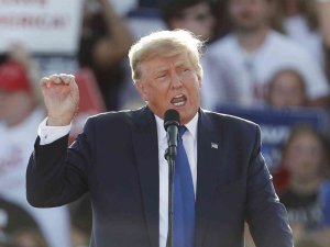 Trump, 2024 Başkanlık Seçimlerinde Aday Olabileceği Sinyalini Verdi