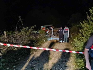 Karabük’te Devrilen Traktörün Altında Kalan 2 Kişi Öldü, Biri Ağır 2 Kişi Yaralandı