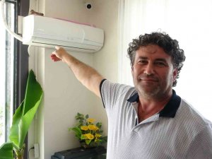 Kuş Yuva Yaptı, Bu Sıcakta Klimadan Vazgeçti