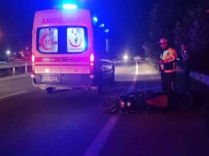 Tıra Arkadan Çarpan Motosiklet Sürücüsü Yaralandı
