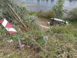 Otomobil Takla Attı: 3 Yaralı