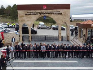 Yenilenen Çorum Şehitliği Dualarla Ziyarete Açıldı