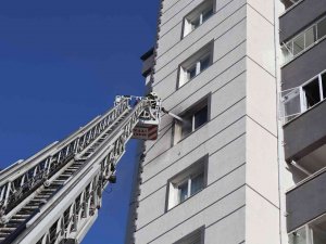 Kayseri’de İlginç Olay: Önce Çelik Kasayı Attı, Sonra Evi Yaktı