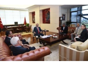 Chp Genel Başkanı Kılıçdaroğlu, Lösev Yönetimini Kabul Etti