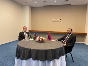 Bayramov-mirzoyan Arasındaki İlk Yüz Yüze Görüşme Başladı