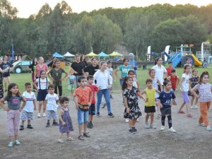 Mersin’de Emekçi Kadınlar İçin Kamp Eğlencesi Düzenlendi