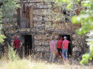 Antalya’da Kayıp Yaşlı Kadını Arama Çalışmaları 5’inci Gününde