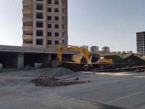 Adana’da İnşaatta Göçük: Mühendis Ve İşçi Hayatını Kaybetti