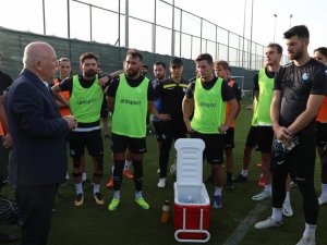 Başkan Sekmen, Bb Erzurumspor Antrenmanını İzledi