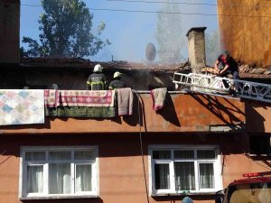 Kütahya’daki Çatı Yangını Korkuttu