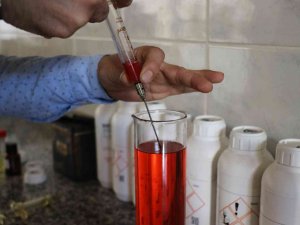 Dedesinden Devraldığı Meslekte Sakarya’nın Kokularını Dünyaya Satıyor