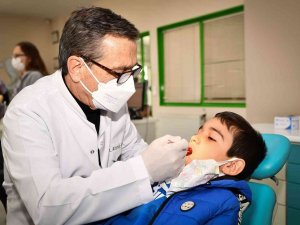 Tepebaşı’nda Çocuklar Sağlıkla Gülümsüyor