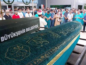 Sağlık Personeli Hastanede Ölü Bulundu