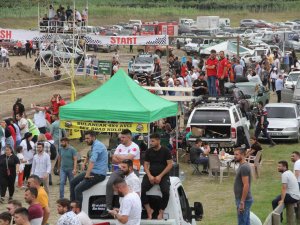 Çarşamba’da Off-road Yarışları Nefes Kesti