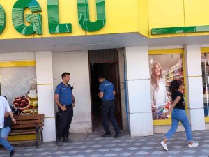 Çuvallı Hırsız Polisi Görünce Çuvalladı