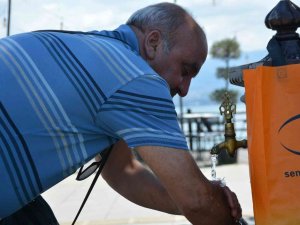 Kocaeli’de Sıcaktan Bunalan Soluğu Sahilde Aldı