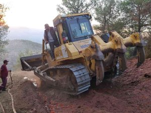 Su Tankerleri İçin Yol Açma Çalışmaları Yapılıyor
