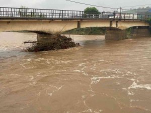 Ordu’da Aşırı Yağışlar Sel Ve Taşkınlara Dönüştü