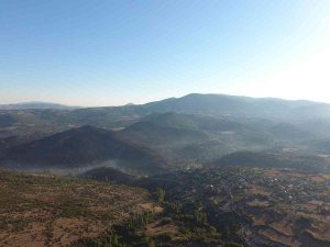 Yanan Orman Alanları Havadan Görüntülendi