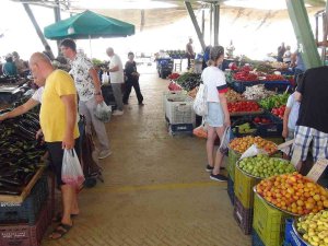 Semt Pazarlarında Rus Bereketi