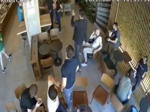 İ̇stanbul’da Kafeteryada Kavga, Güreşçi Gibi Kündeye Getirdi