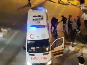 Esenyurt’ta Hızlı Gidiyor Diye Ambulans Şoförüne Küfretti, Ortalık Karıştı