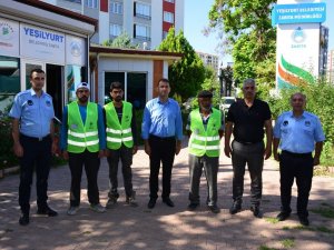 Yeşilyurt’ta Kağıt Toplayıcıları Kayıt Altına Alınıyor