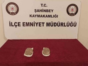 Polisten Kaçan Şahsın Üzerinden Uyuşturucu Çıktı