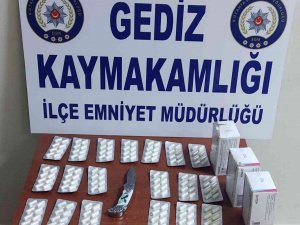Gediz’de 190 Adet Sentetik Hap Ele Geçirildi