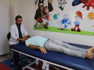 Teknolojik Araçlar Omurilik Eğriliği Yapabilir