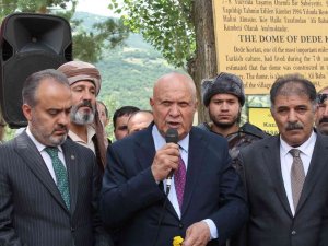 Bayburt Dede Korkut Uluslararası Kültür ve Sanat Şöleni Renkli Görüntülerle Başladı