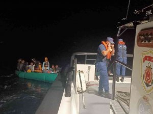 Ayvalık’ta 49 Düzensiz Göçmen Yakalandı