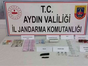 Didim Jandarması Uyuşturucu Tacirlerini Suçüstü Yakaladı