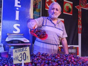 Kiraz Bu Yıl Cep Yakıyor