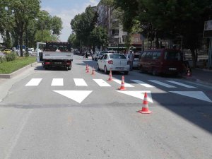 Yaya Ve Yol Çizgi Çalışmaları